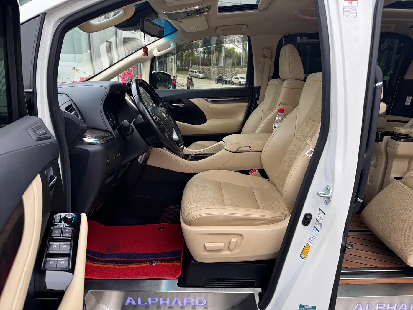Toyota Alphard 2021 Hybrid 2.5L Premium фото 6