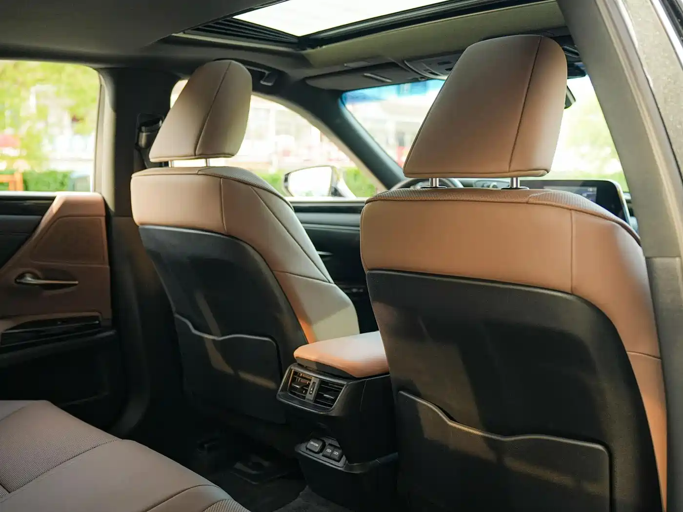 Lexus ES 2021 200 Excellence Edition фото 13