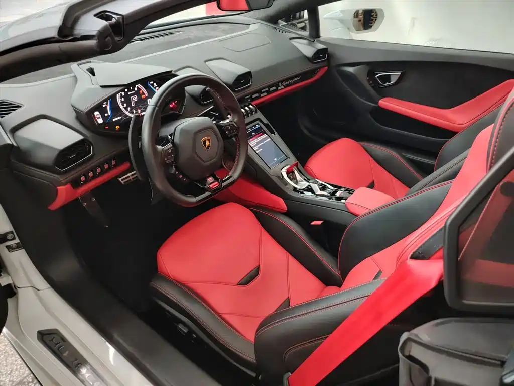 Фото 6 - Lamborghini Huracán