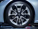 Фото 22 - Lexus LC