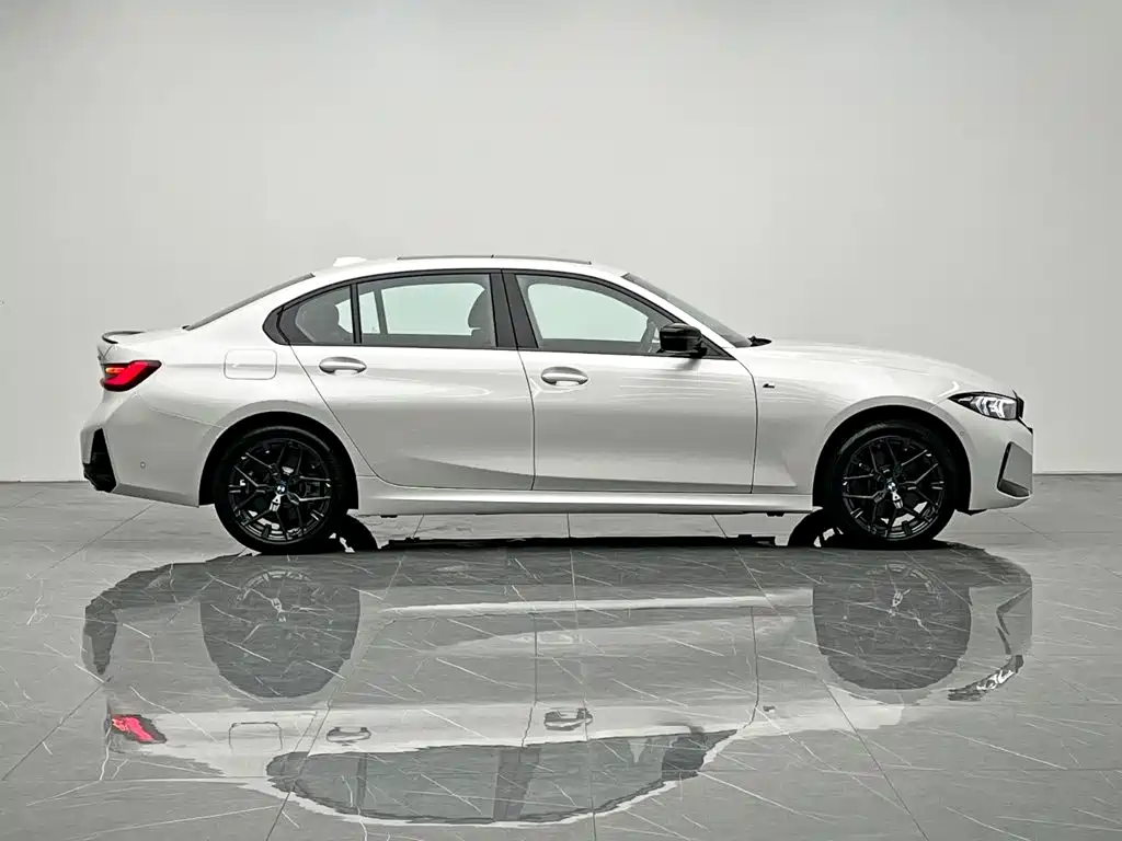 BMW 3 Series 2026 2026 330Li M Sport Shadowline Package