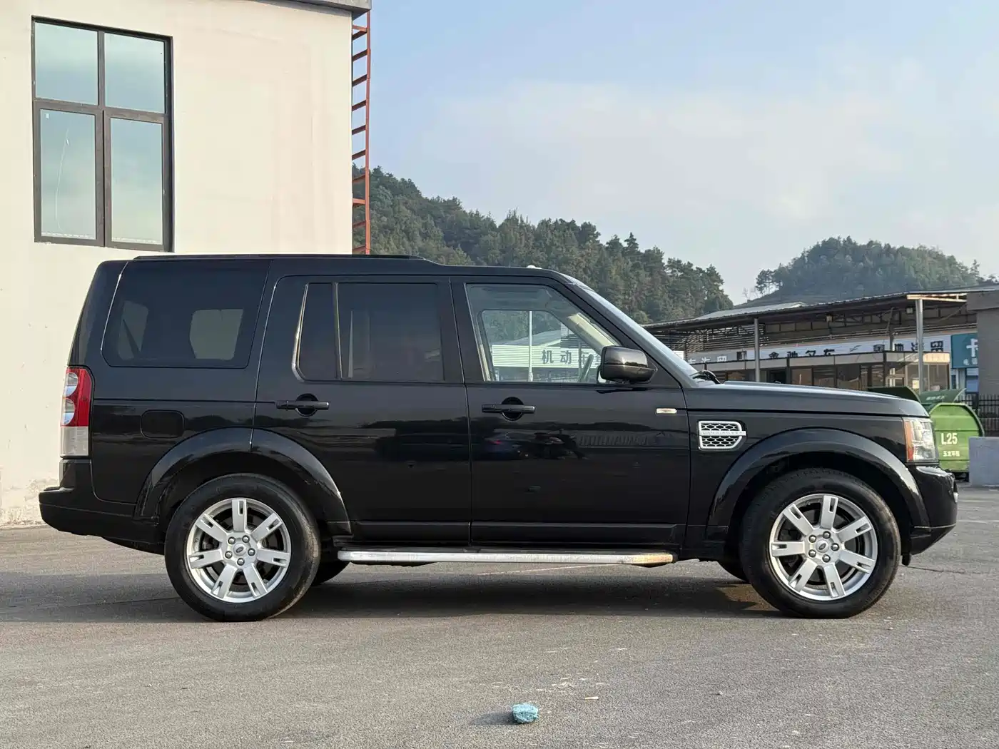Land Rover Discovery 2010 3.0TDV6 HSE Diesel фото 18
