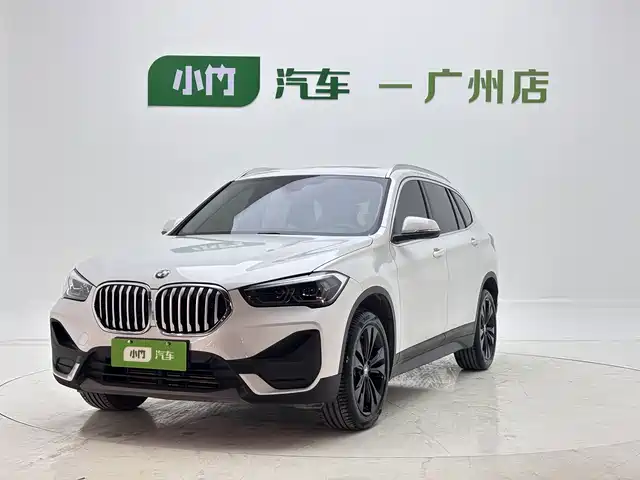 BMW X1 sDrive20Li, Стиль