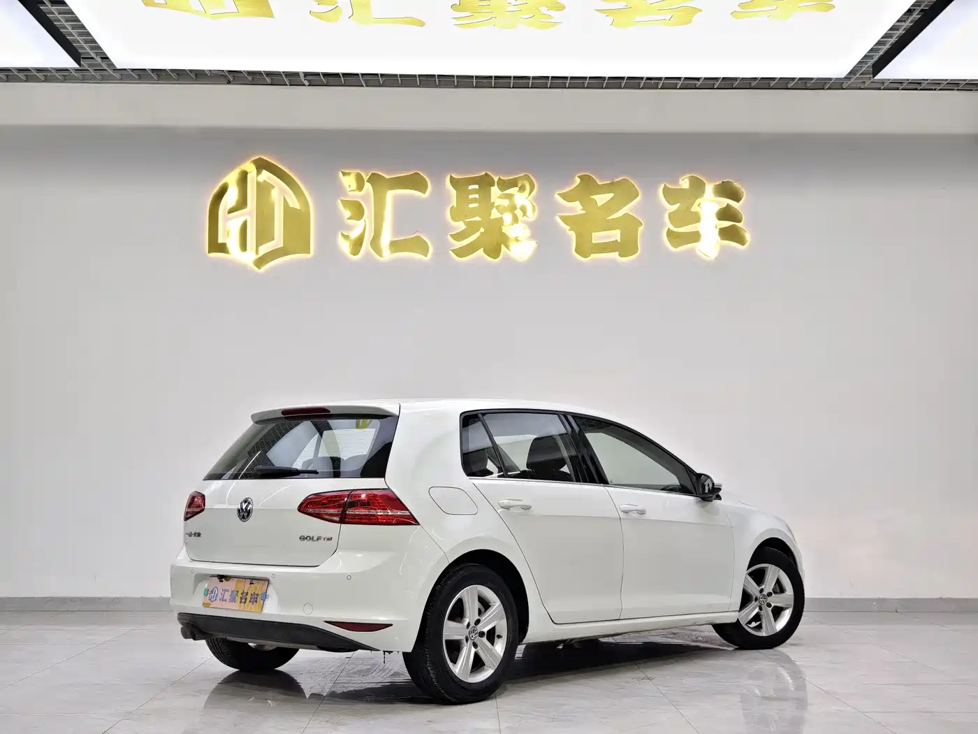 Volkswagen Golf 2016 230TSI Automatic Comfort фото 6
