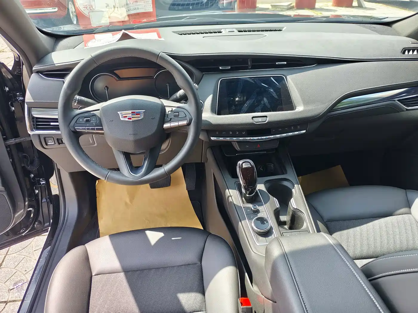 Cadillac XT4 2023 2022 28T FWD Style