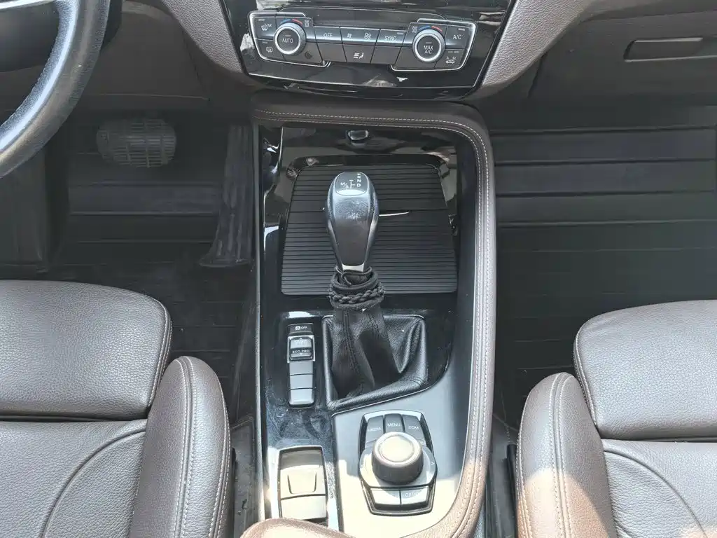 Фото 6 - BMW X1
