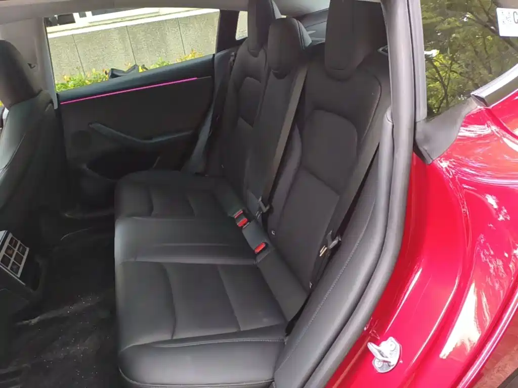 Tesla Model 3 2026 2025 Model Year Facelift Rear-Wheel Drive