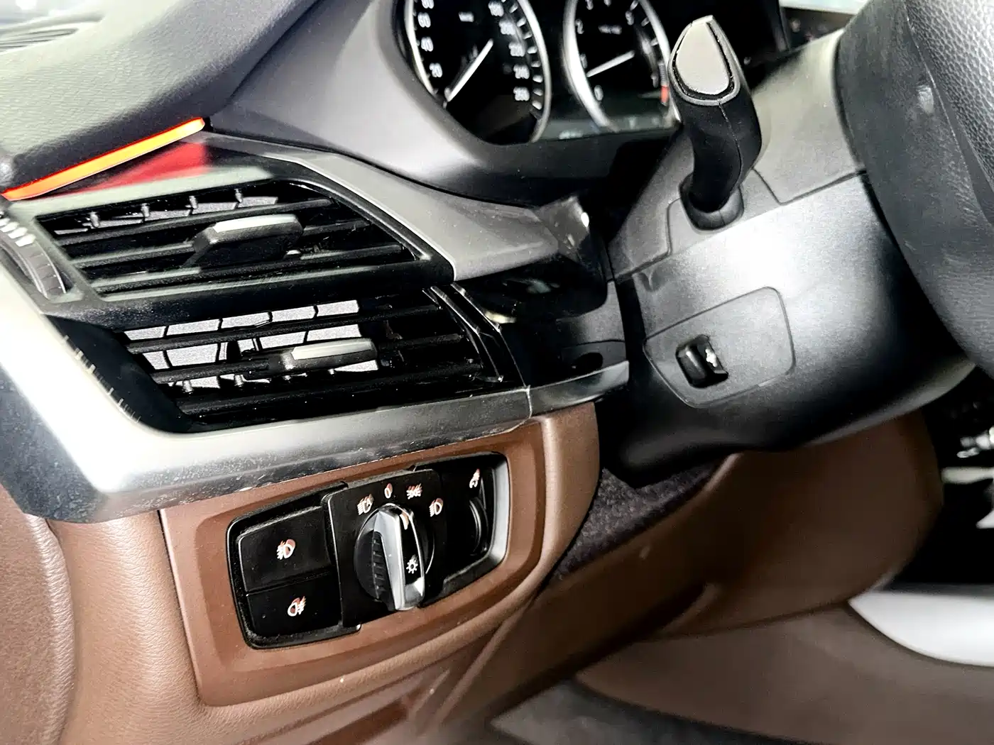 BMW X5 (Import) 2017 xDrive35i Leading Edition фото 14