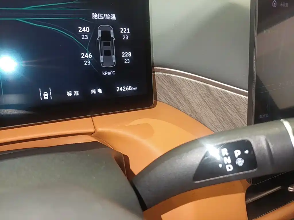 WEY Alpine 2025 2025 AWD Alpine 9