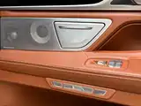 Photo 13 - BMW 7 Series