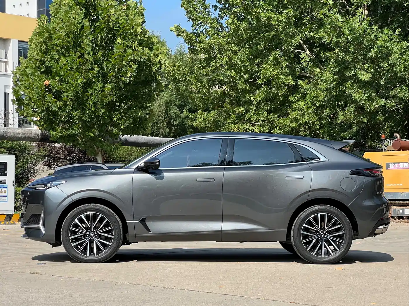 Changan UNI-K 2023 2023 2.0T 2WD Delight Edition