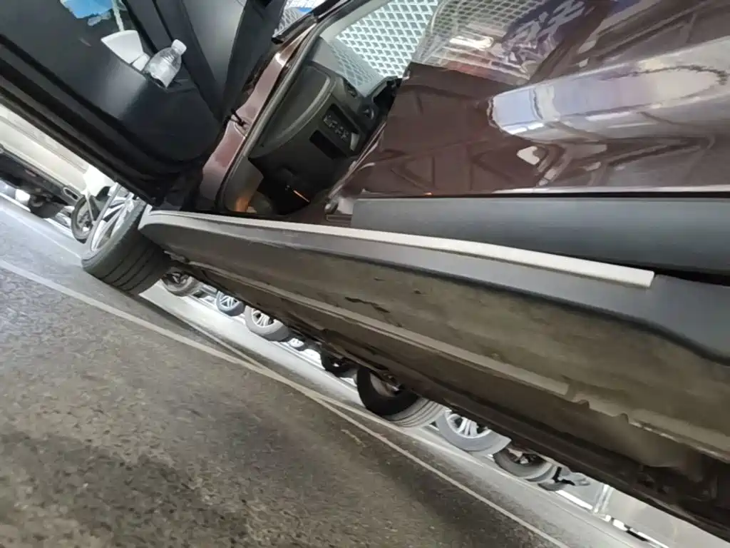Luxgen U6 SUV 2015 2014 2.0T Wisdom Premium
