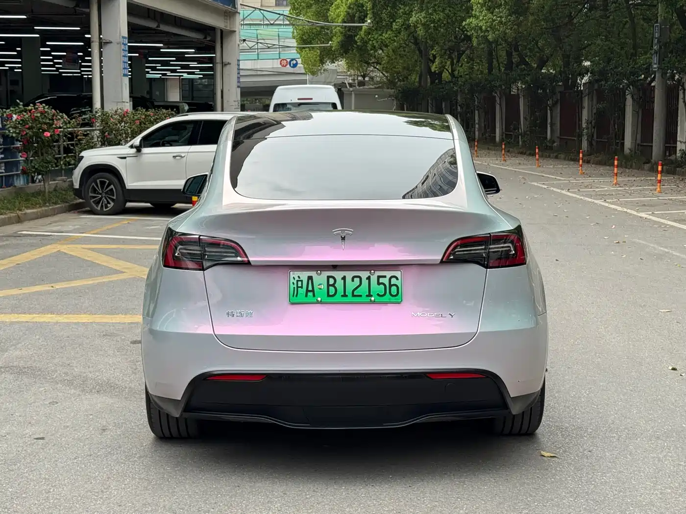 TESLA MODEL Y