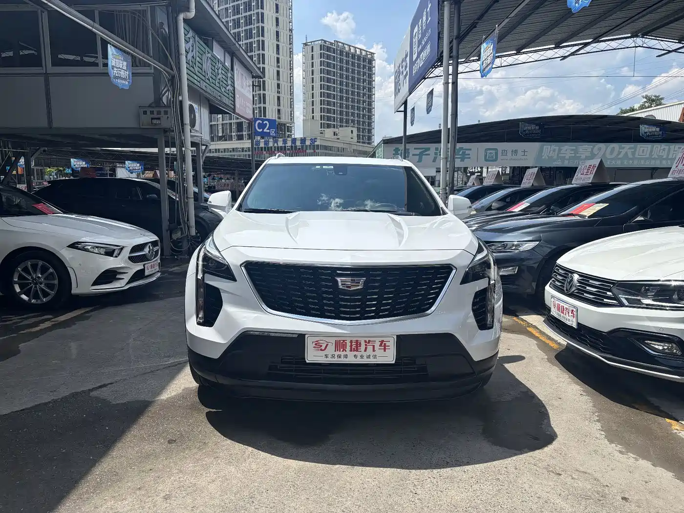 Cadillac XT4 2023 2022 28T FWD Style