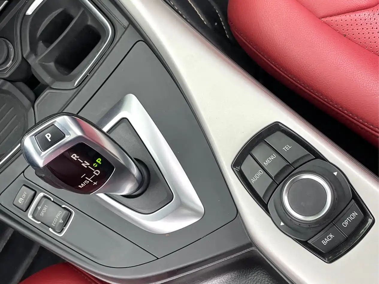 BMW 2 Series (Import) 2014 220i Leading фото 15