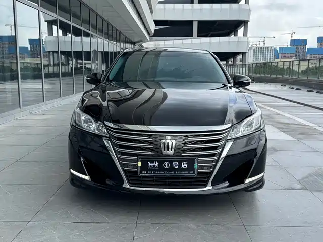 Toyota Crown 2015 2.0T Fashion — фото 2