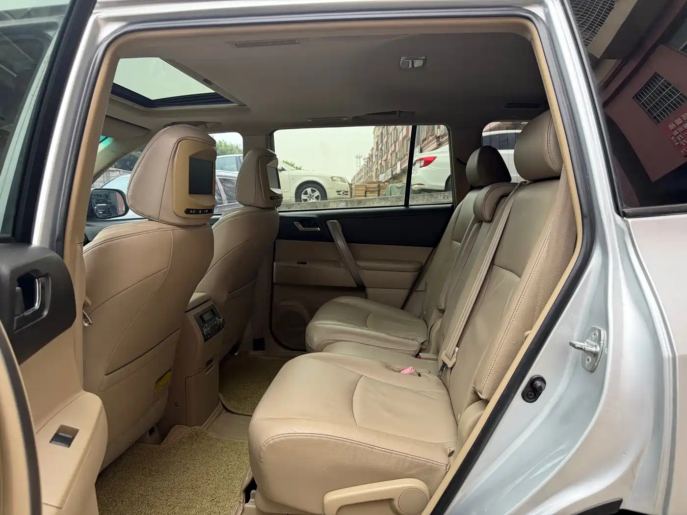 Toyota Highlander 2009 3.5L 4WD 7-seater Luxury Edition фото 5