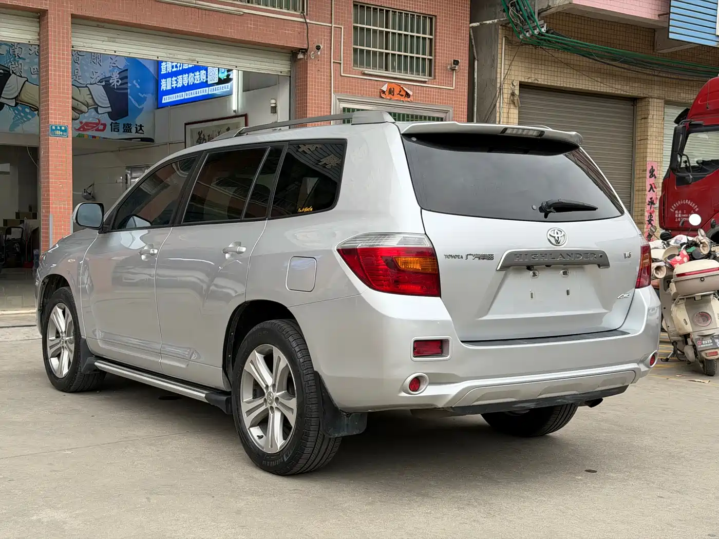 Toyota Highlander 2009 3.5L 4WD 7-seater Luxury Edition фото 7