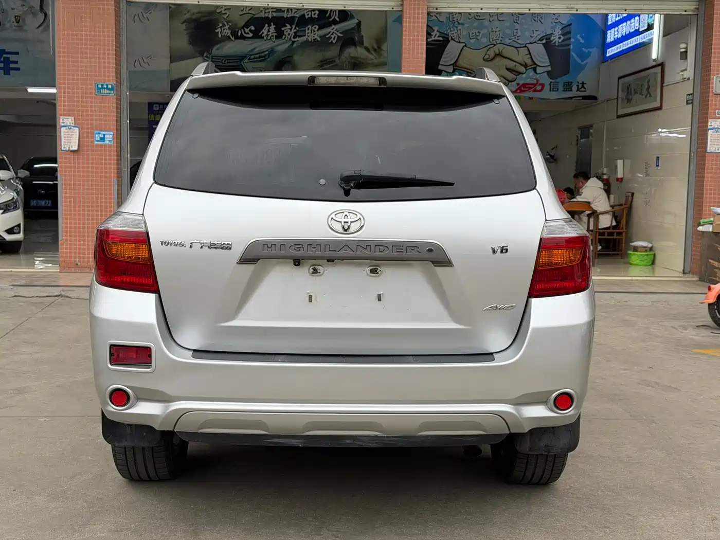 Toyota Highlander 2009 3.5L 4WD 7-seater Luxury Edition фото 8