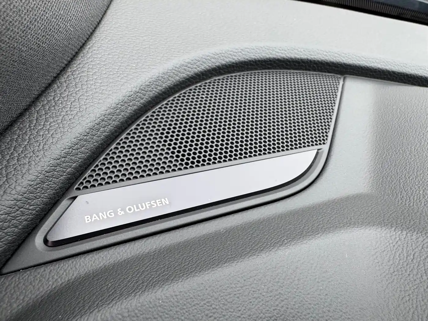 Audi Q5L 2023 45T Luxury Dynamic фото 9