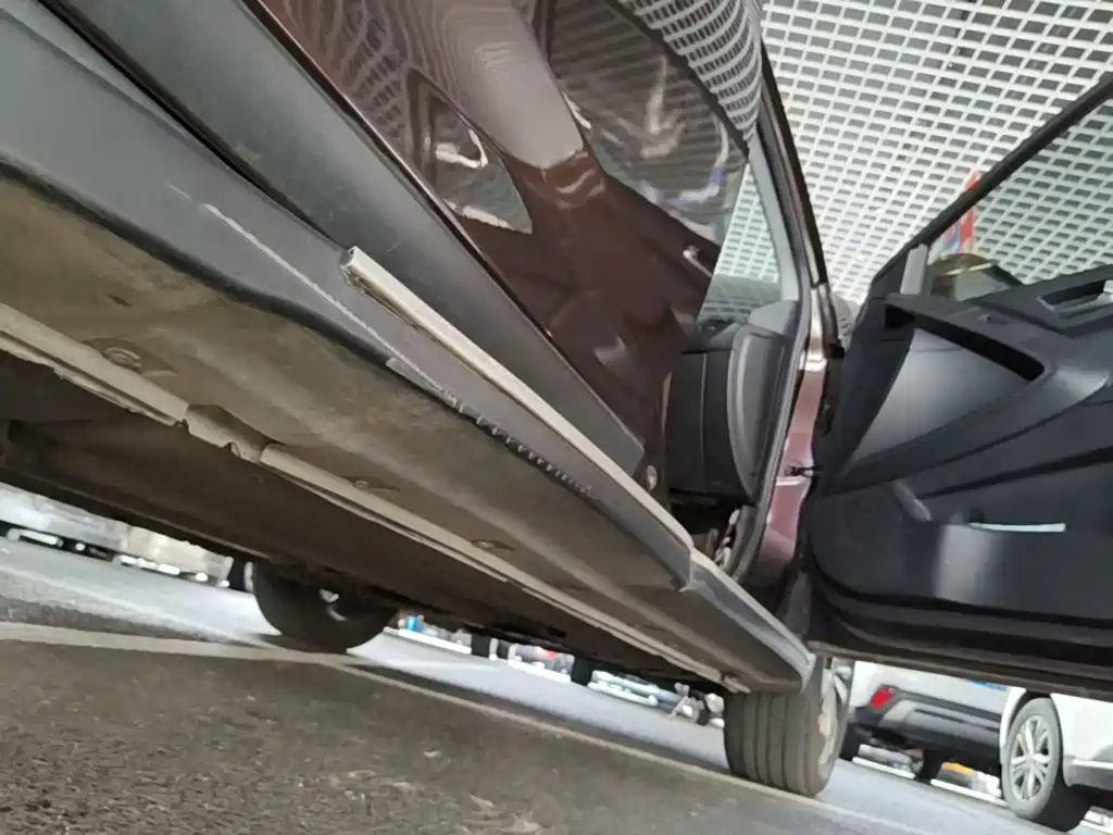 Luxgen U6 SUV 2015 2014 2.0T Wisdom Premium