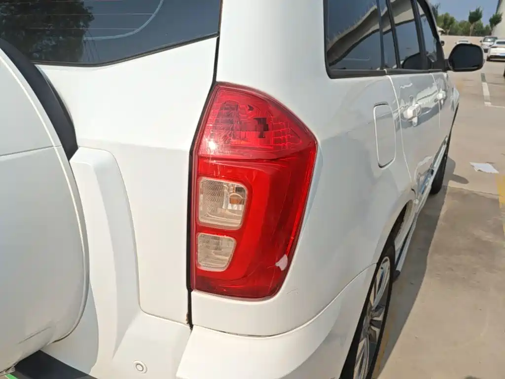 Chery Tiggo 3 2016 2015 1.6L Manual Zhi Shang Memorial Edition