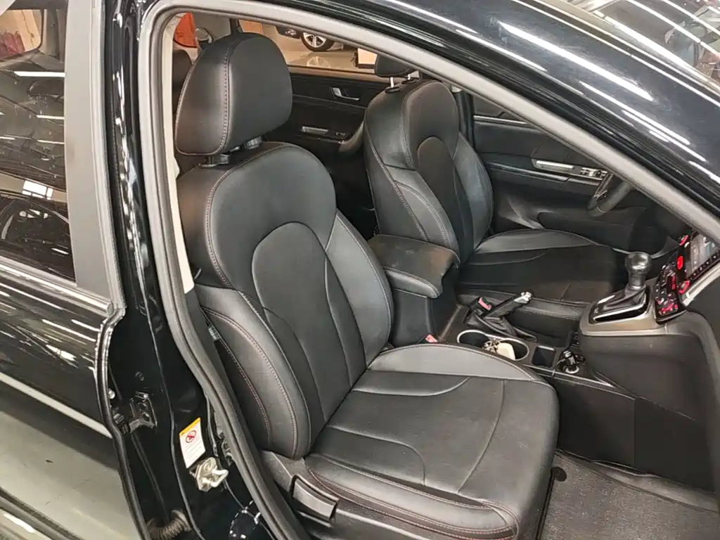 Фото 25 - Haval H6