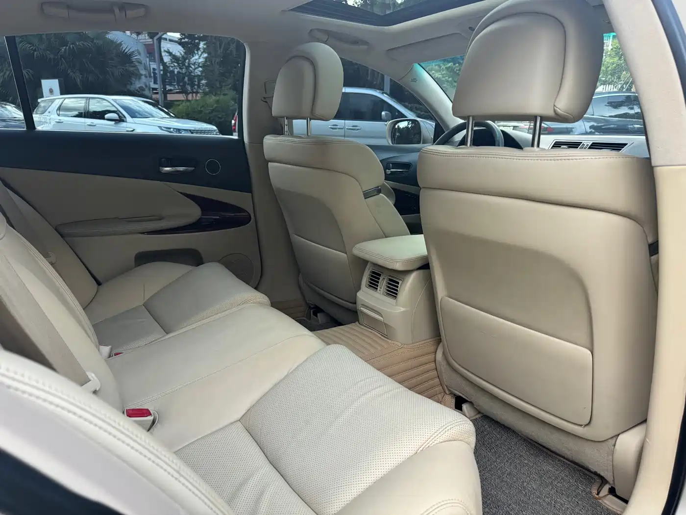 Фото 8 - Lexus GS