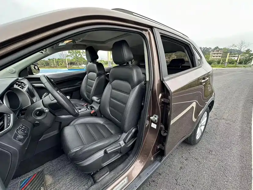 MG Roewe RX5 2016 2016 1.5TGI Manual Value Edition