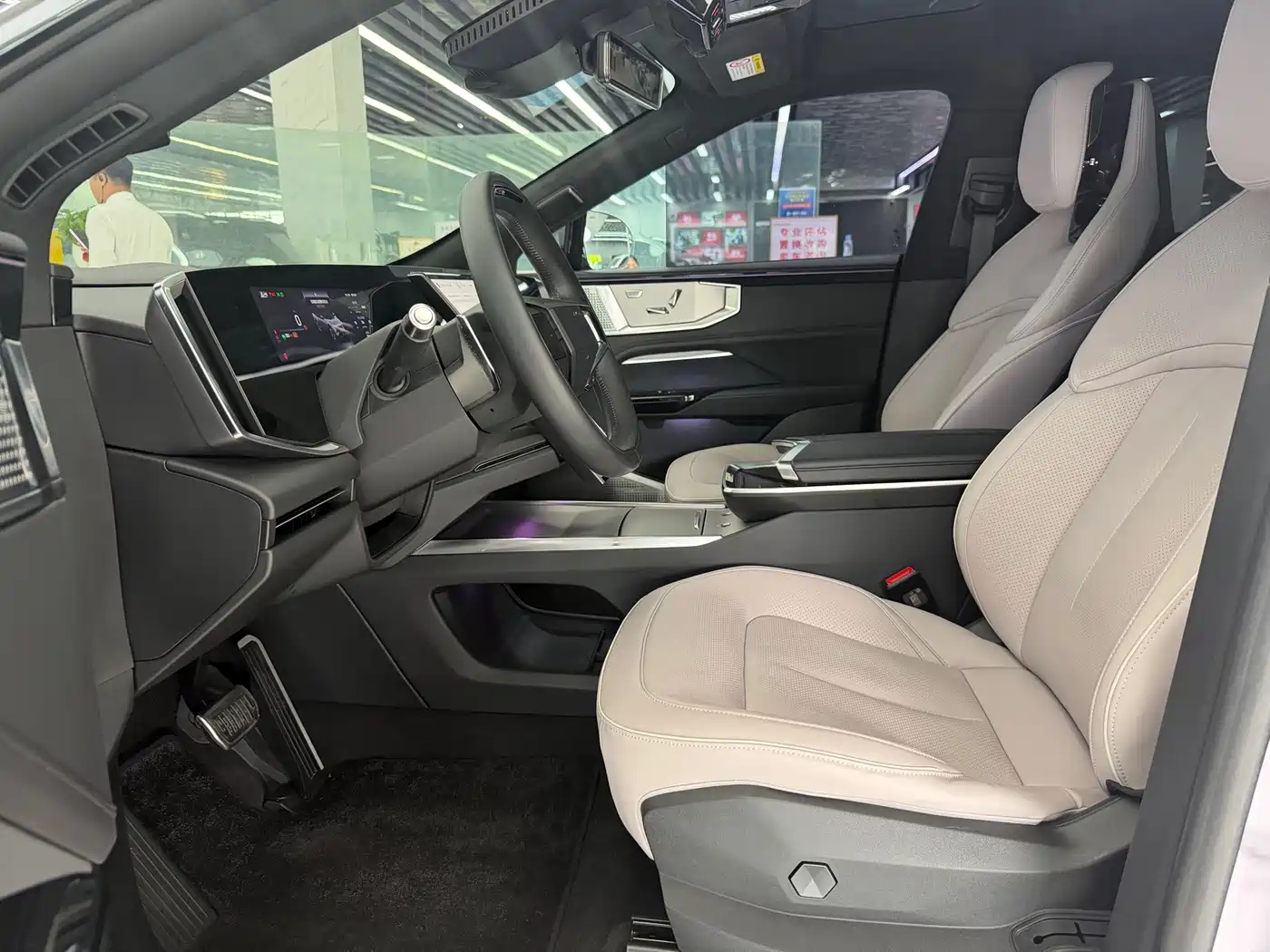 HiPhi Y 2023 2023 560km Elite Edition
