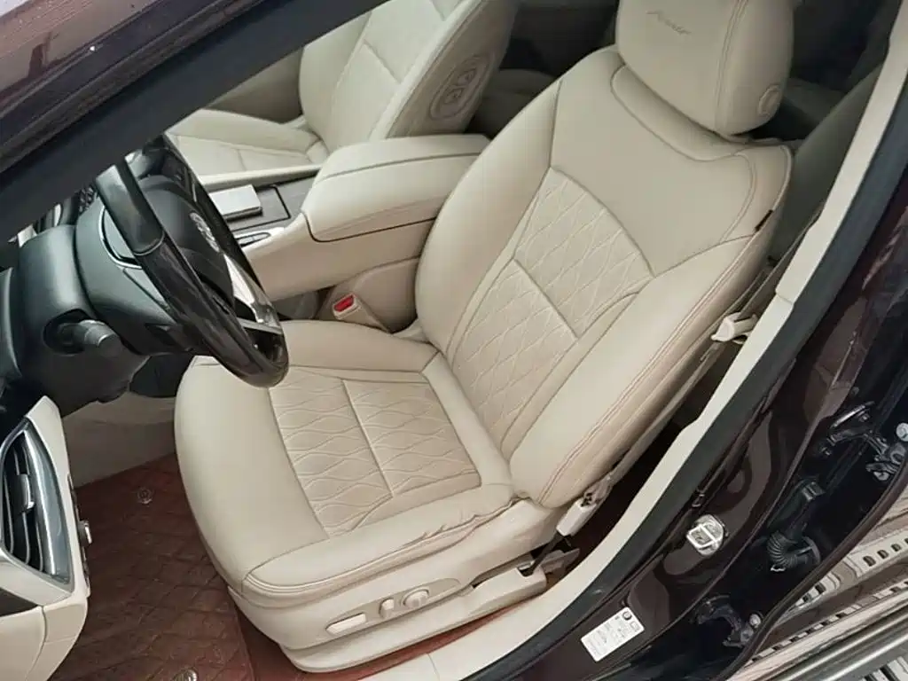 Photo 15 - Buick Enclave