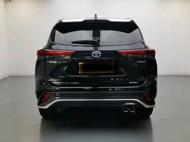 Toyota Crown Kluger 2022 2.5L HEV 4WD Premium Edition фото 14
