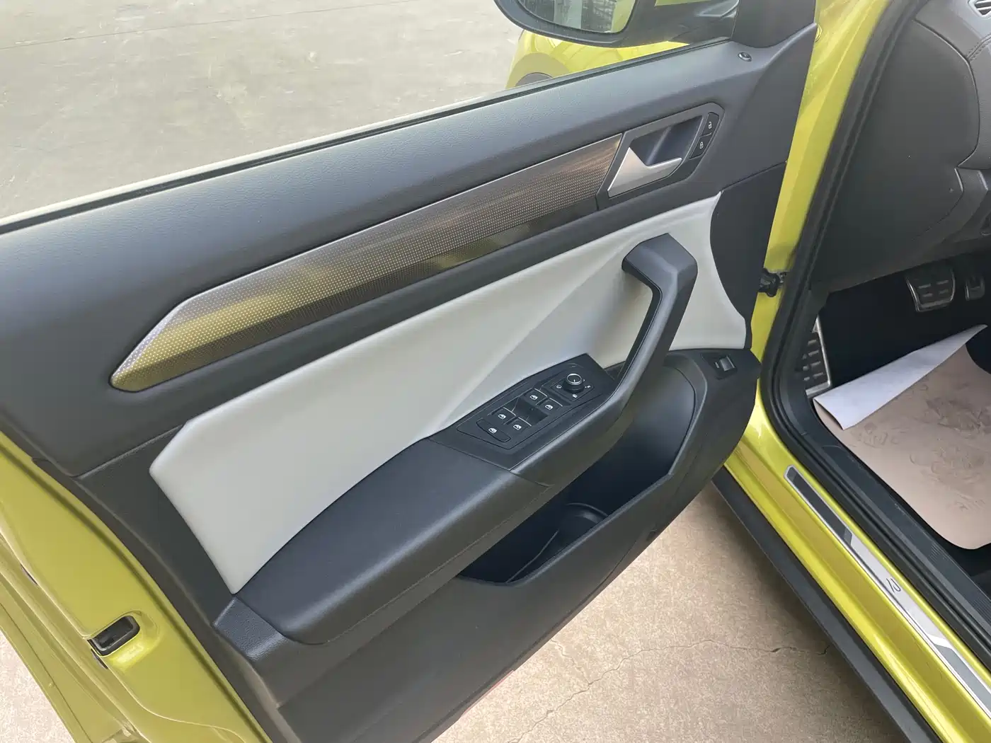 Volkswagen T-ROC 2023 300TSI DSG 2WD Dawn Edition фото 12