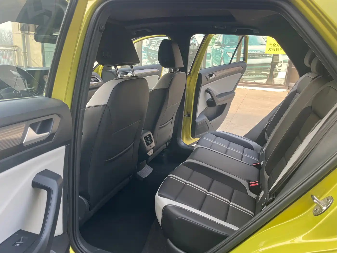 Volkswagen T-ROC 2023 300TSI DSG 2WD Dawn Edition фото 9