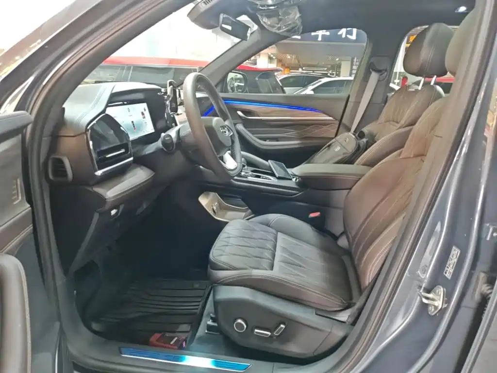Geely Xingyue L 2026 2025 2.0TD Automatic Cloud Edition