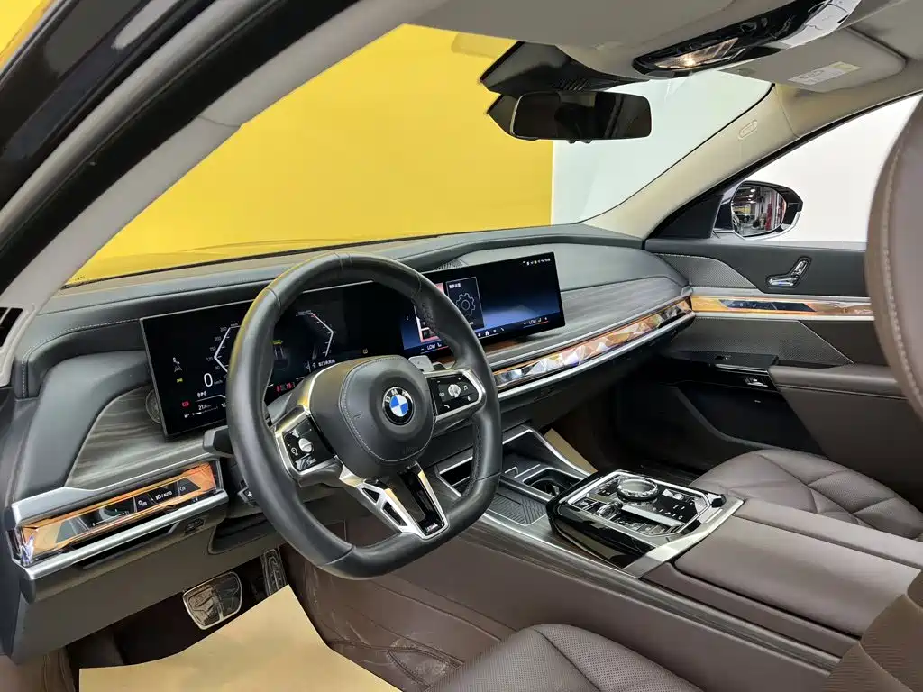 BMW 7 Series 2025 2023 Model 735Li M Sport Package