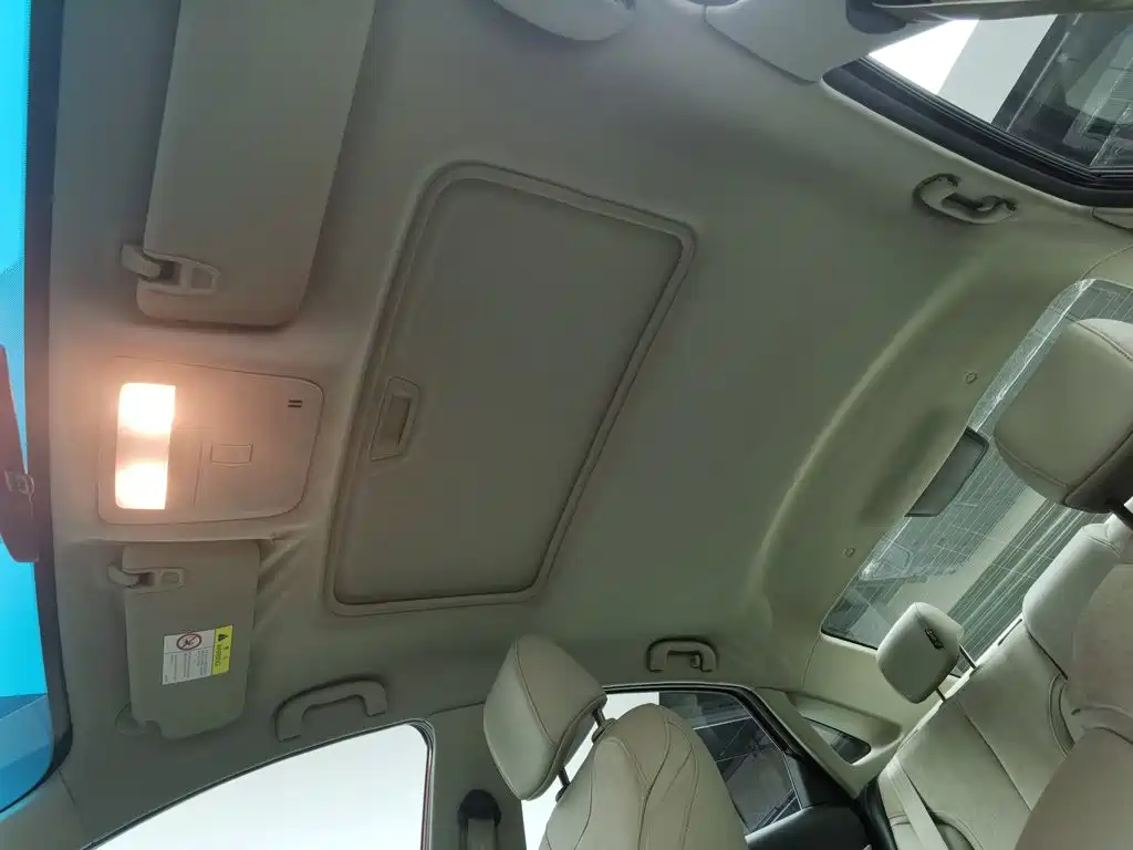Фото 14 - Buick Excelle