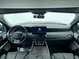 Фото 6 - Lincoln Navigator