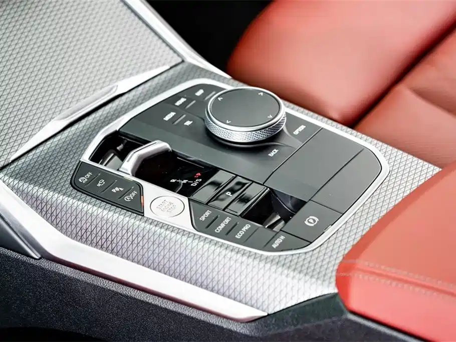 BMW 3 Series 2025 330Li M Sport Night Edition фото 12