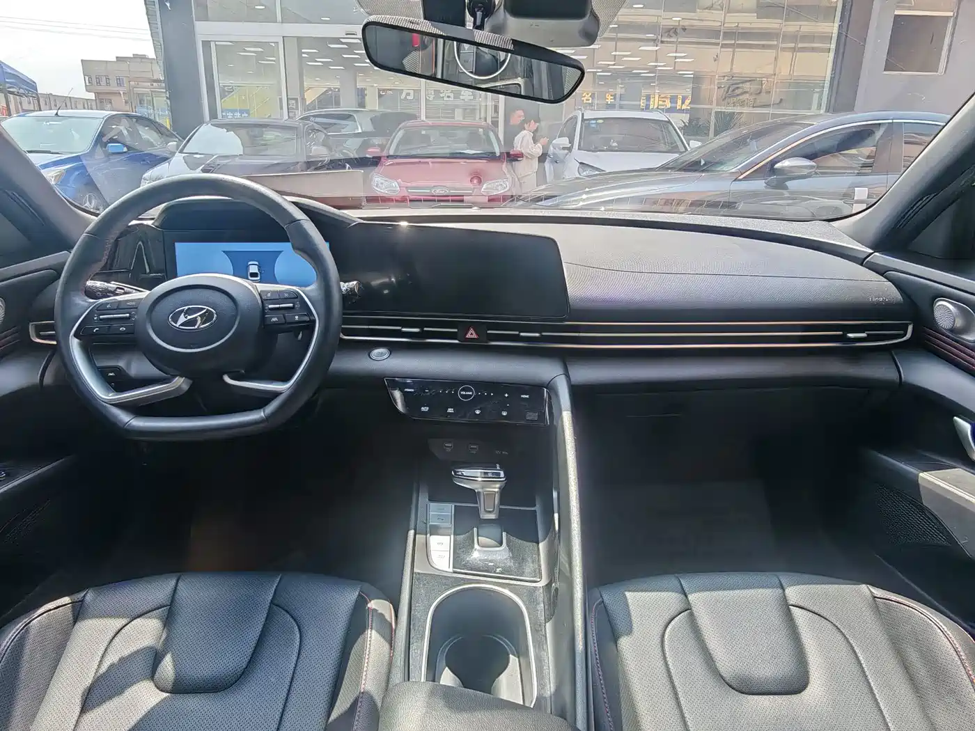 Hyundai Elantra 2022 1.5L CVT TOP Flagship Edition фото 10