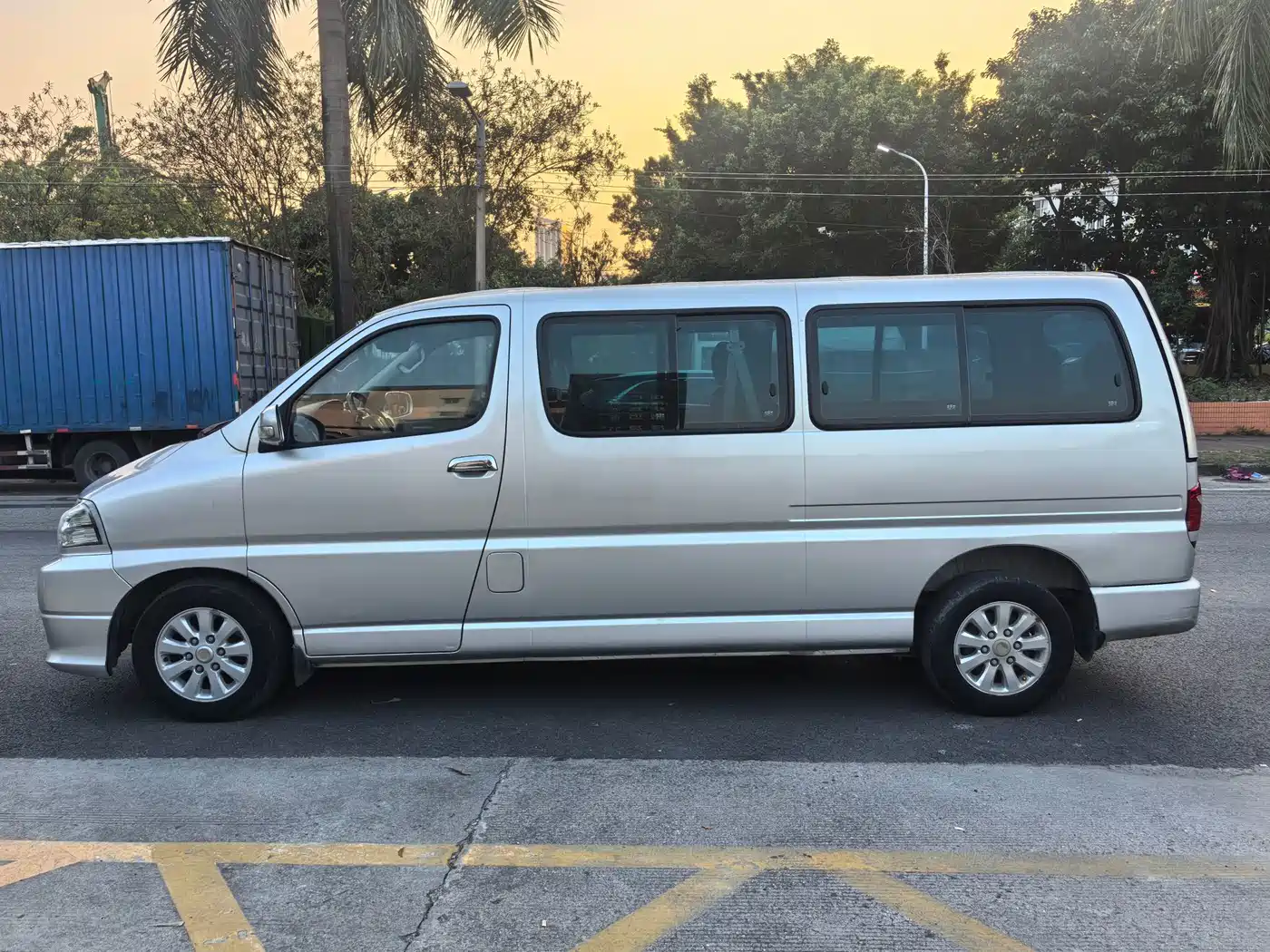 Jinbei Grace 2019 2016 2.0L Express Utility