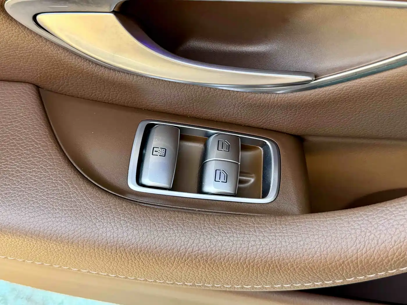 Mercedes-Benz E-Class 2022 E 300 L Sport Fashion фото 22