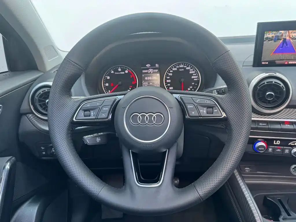 Audi Q2L 2024 2023 35TFSI Fashion Elegance
