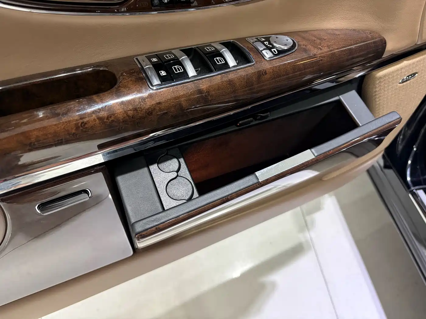 Maybach Maybach 2013 2011 6.0T 62 S