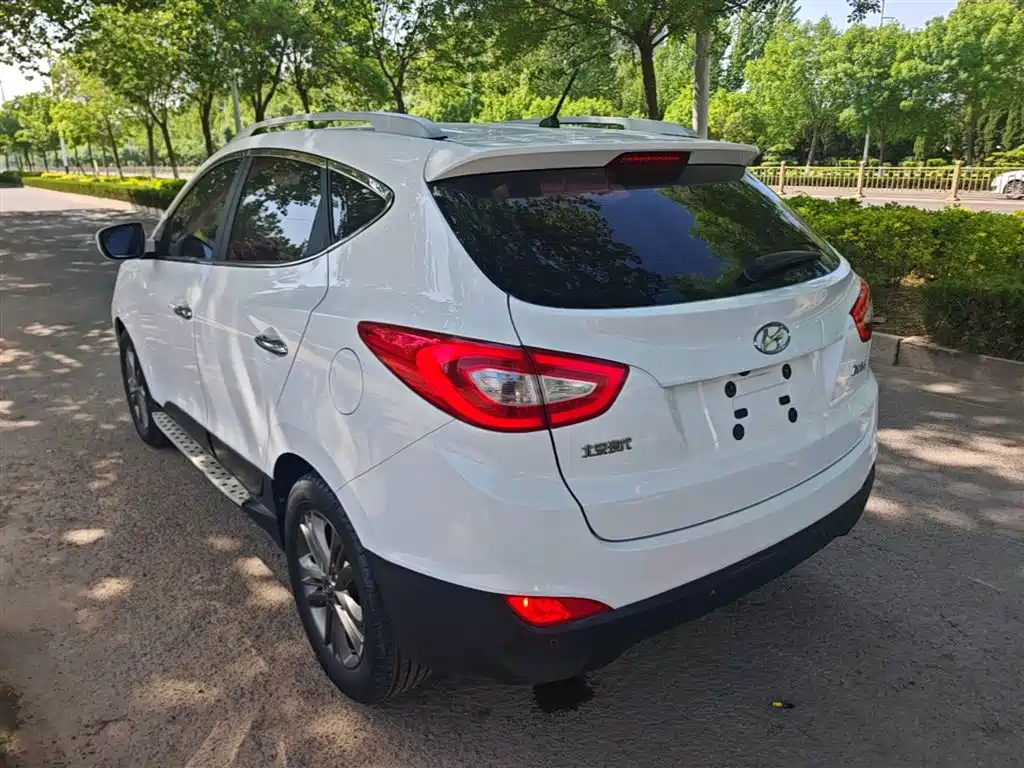 Hyundai Beijing Hyundai ix35 2015 2.0L Automatic 2WD Smart China V фото 5