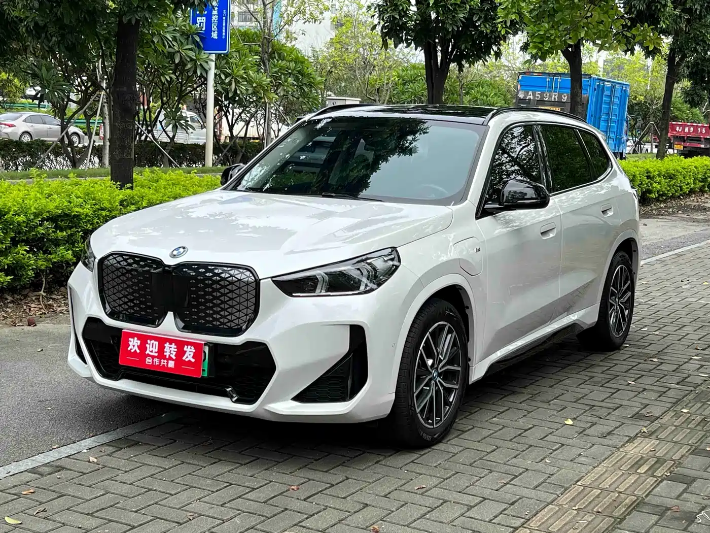 BMW iX1 2025 2025 eDrive25L M Sport Package