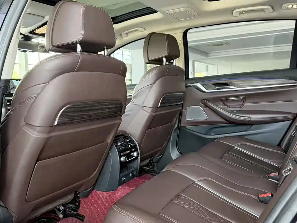 BMW 5 Series 2018 530Li Exclusive Luxury Package фото 9