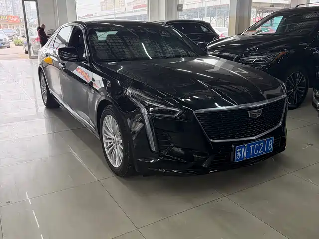 CADILLAC CT6