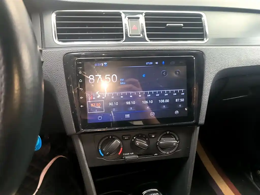 Škoda Skoda Rapid Spaceback 2019 Facelift 1.5L Automatic Standard Version China V фото 13