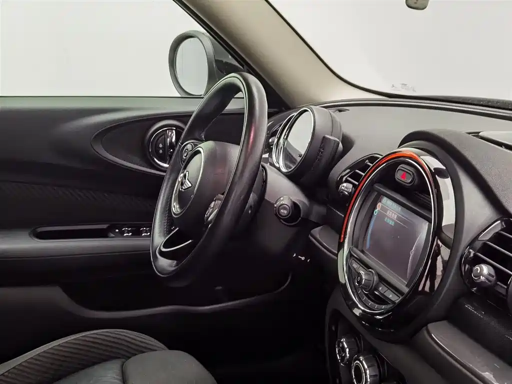 MINI CLUBMAN 2016 Facelift 1.5T COOPER фото 22